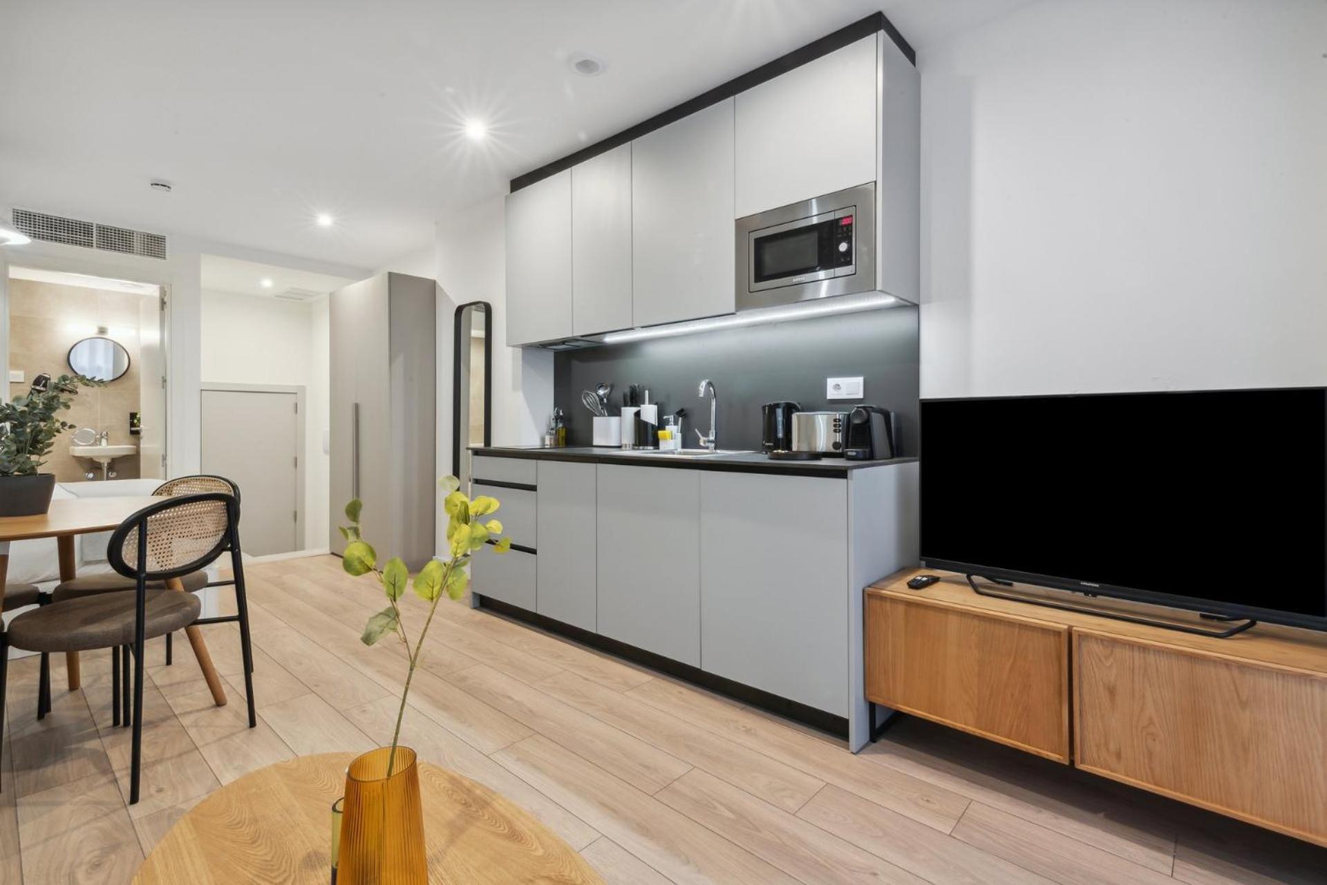 Limehome Valencia Carrer Del Pare Palau I Quer Ngoại thất bức ảnh